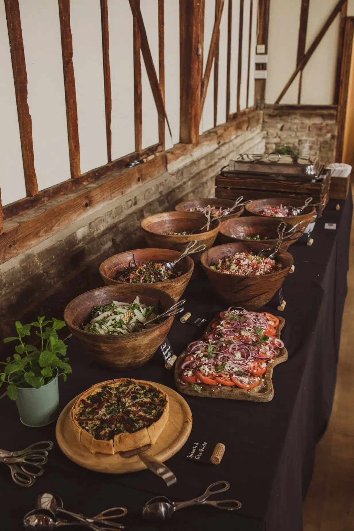 DE4 hog roast company